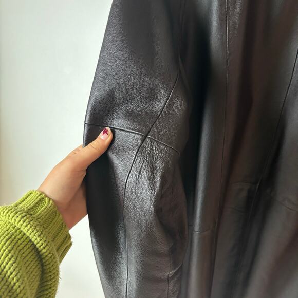 Excelled Collection Leather Trench Coat - Picture 9 of 10